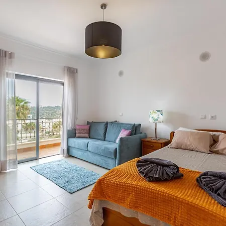 Lagos Beach Condo Апартаменты *